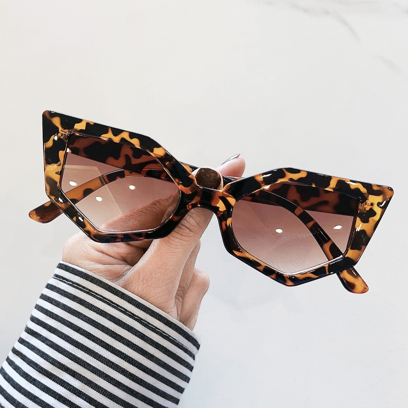 Men'S Accessories Trends 2025 - Fashion Geometric Cat Eye Frame Sunglasses
