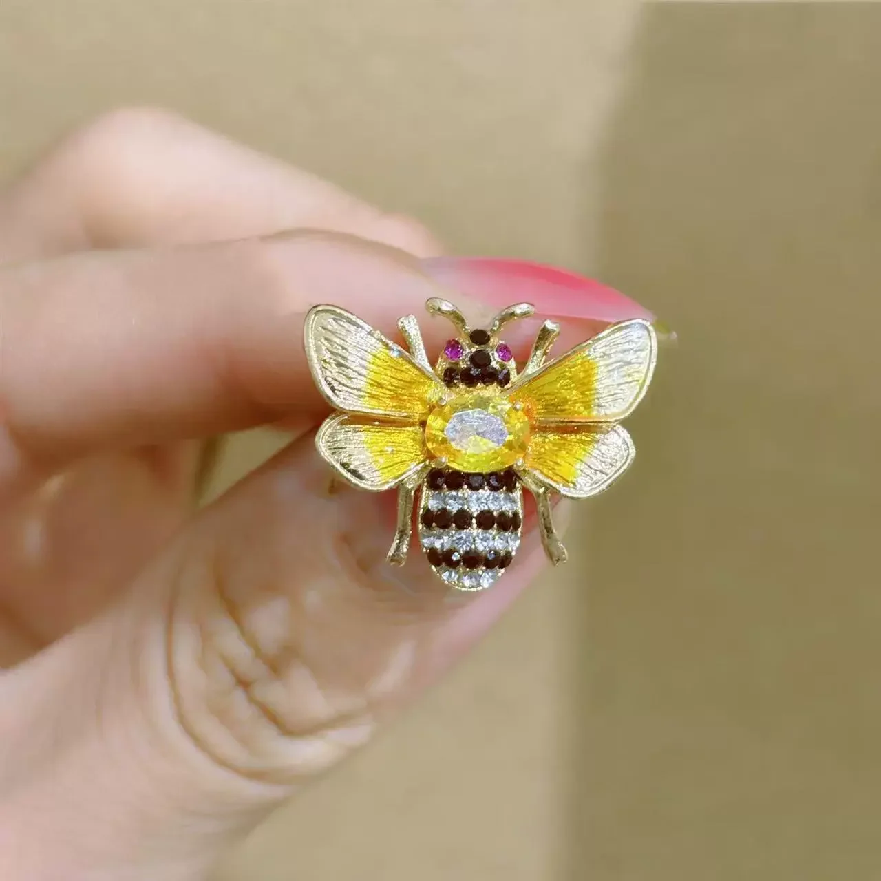 1Pc Fashion Little Bee Brooch  - Men'S Accessories Trends 2025 ulasan dan harga
