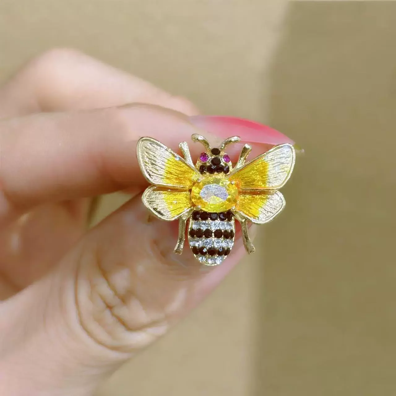 1Pc Trendy Little Bee Brooch f - Men'S Accessories Trends 2025 ulasan dan harga