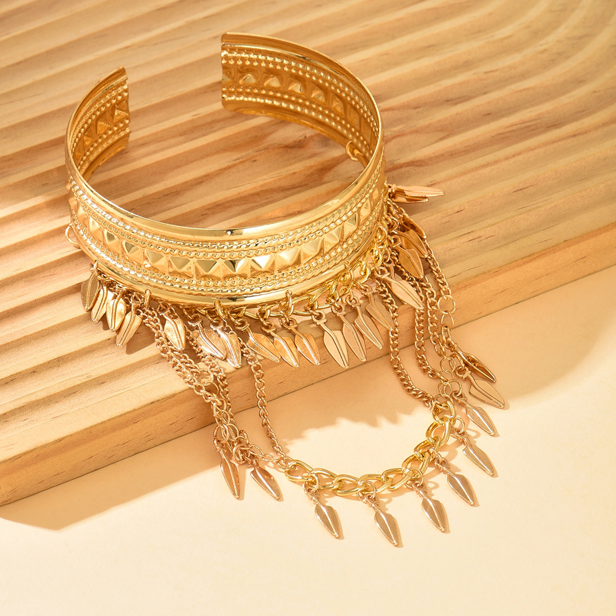 New Trendy Golden Metal Coin L - Men Accessories Chain And Bracelet ulasan dan harga